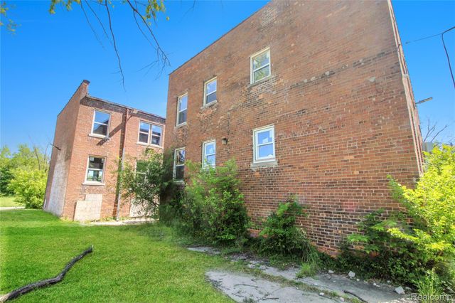 18036 SCHOENHERR Street, Detroit, MI 48205