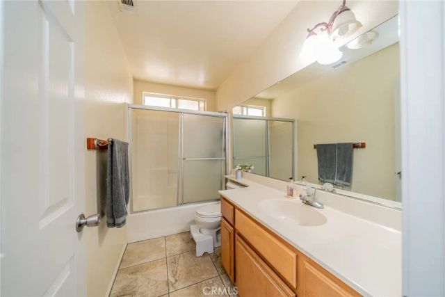 1242 Bushy Tail, San Jacinto, CA 92583