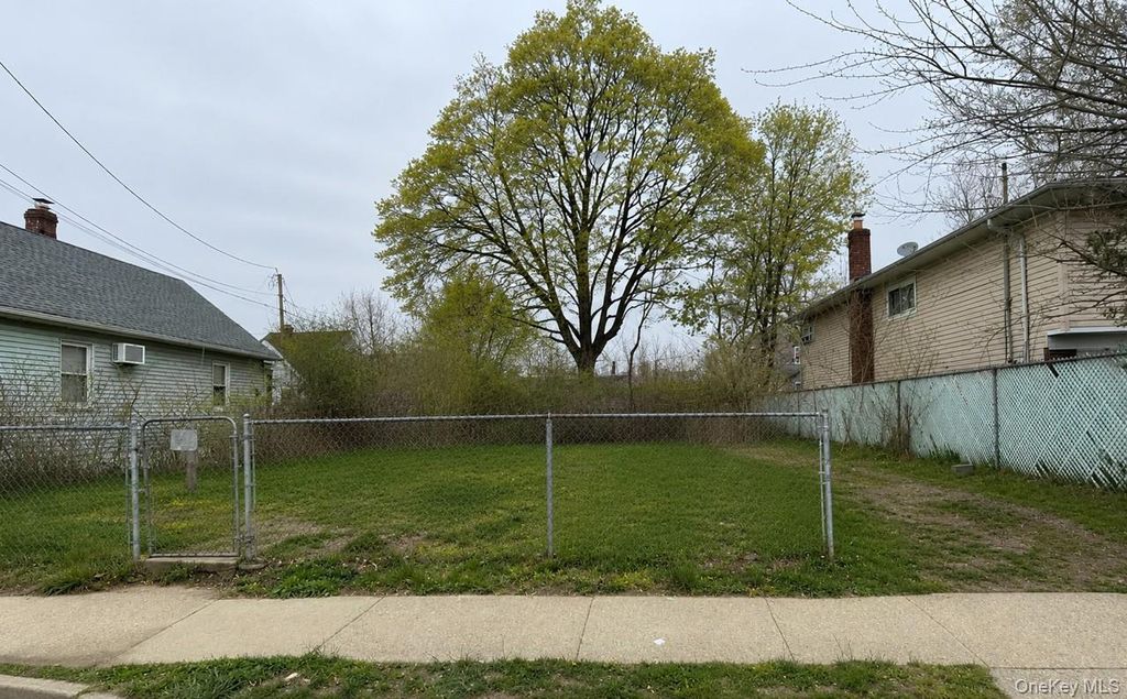 45 Sycamore Avenue, Hempstead, NY 11550 — exterior