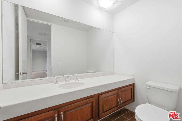 211 S Spalding Drive 107N, Beverly Hills, CA 90212