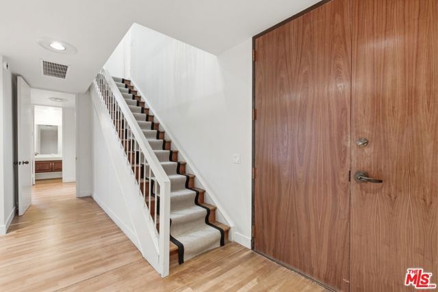 211 S Spalding Drive 107N, Beverly Hills, CA 90212