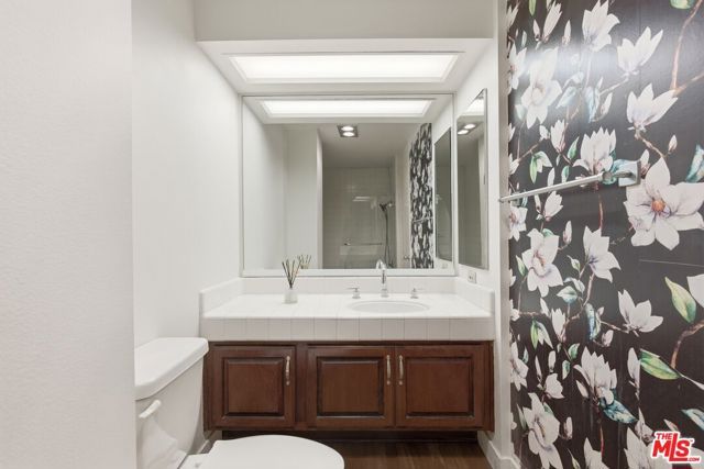 211 S Spalding Drive 107N, Beverly Hills, CA 90212