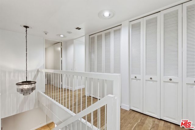 211 S Spalding Drive 107N, Beverly Hills, CA 90212