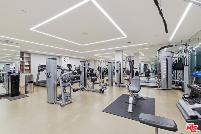 211 S Spalding Drive 107N, Beverly Hills, CA 90212