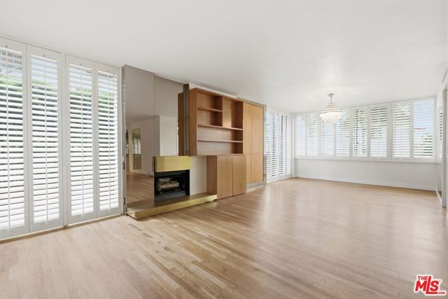 211 S Spalding Drive 107N, Beverly Hills, CA 90212