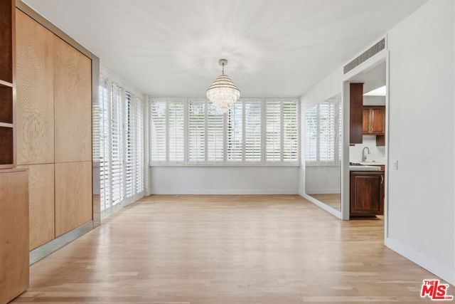 211 S Spalding Drive 107N, Beverly Hills, CA 90212