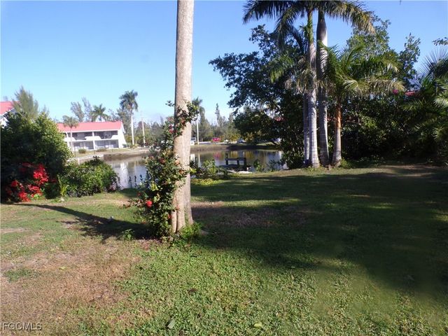 7194 Maida LN, Fort Myers, FL 33908