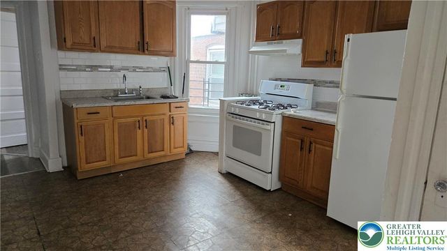 930 7th Street, Allentown City, PA 18102
