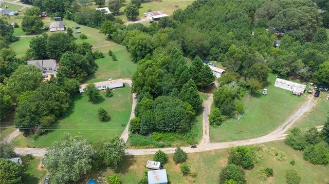 5707 B Parks Roads, Cumming, GA 30041