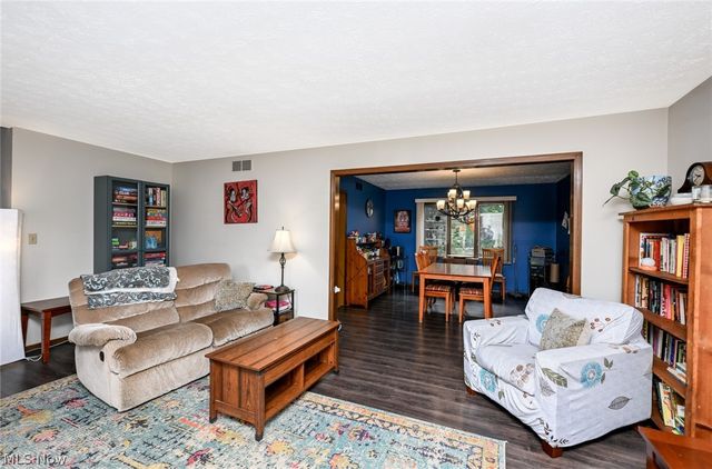 3379 S Smith Road, Fairlawn, OH 44333