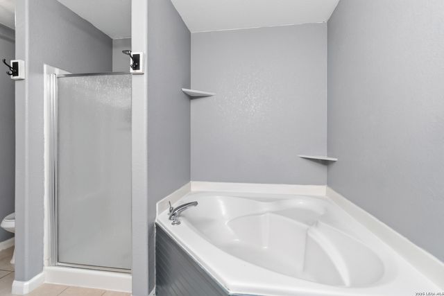 11854 LUCKEY VIS, San Antonio, TX 78252