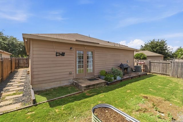 11854 LUCKEY VIS, San Antonio, TX 78252