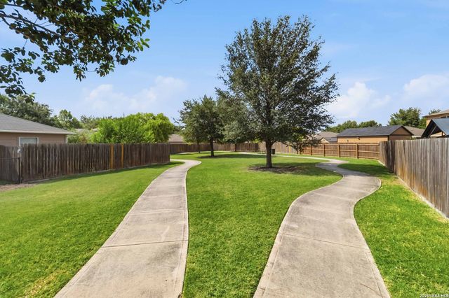 11854 LUCKEY VIS, San Antonio, TX 78252
