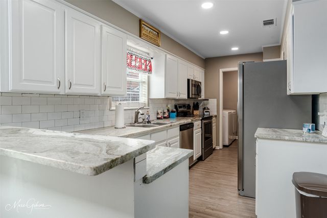 9496 Carriage Lane, Shreveport, LA 71118