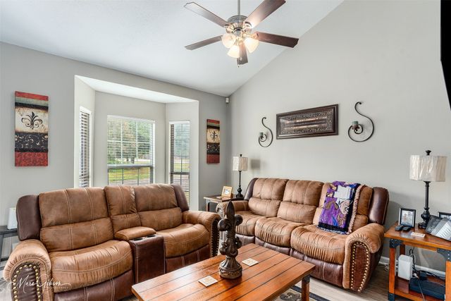 9496 Carriage Lane, Shreveport, LA 71118