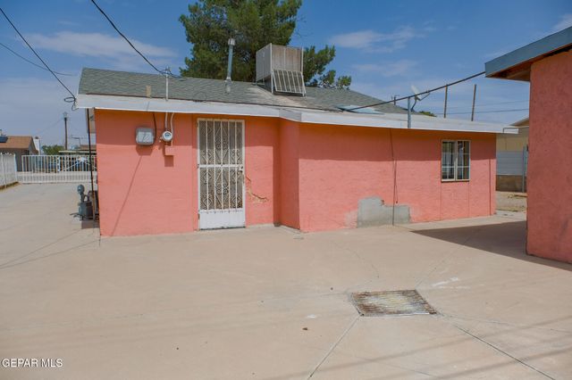 8326 Verde Circle 1, El Paso, TX 79907