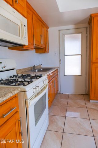 8326 Verde Circle 1, El Paso, TX 79907