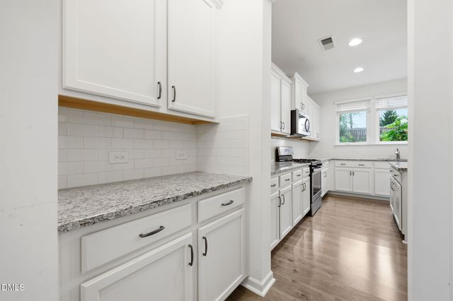 106 Michelangelo Place, Morrisville, NC 27560