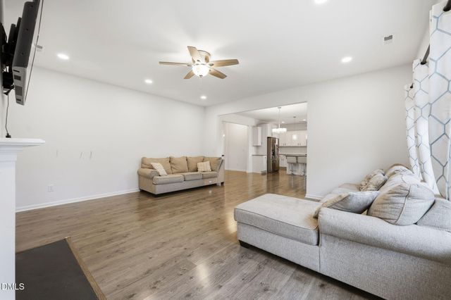 106 Michelangelo Place, Morrisville, NC 27560