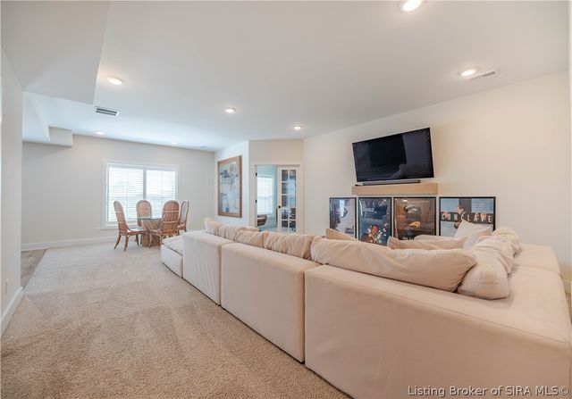 6003 Bangtail Canyon, Sellersburg, IN 47172