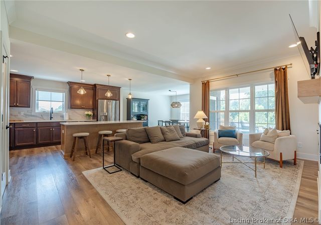 6003 Bangtail Canyon, Sellersburg, IN 47172
