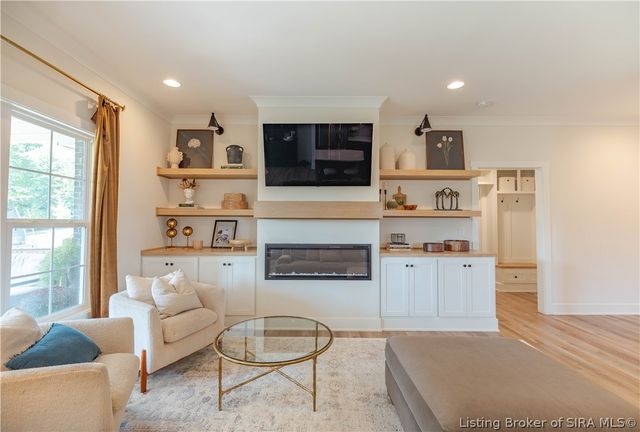 6003 Bangtail Canyon, Sellersburg, IN 47172