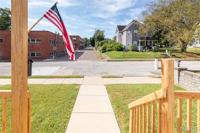 629 E C Street, Belleville, IL 62220