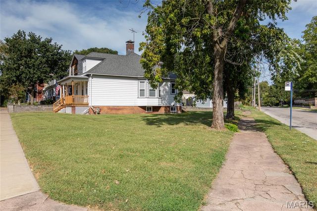 629 E C Street, Belleville, IL 62220
