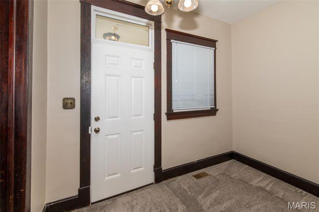 629 E C Street, Belleville, IL 62220