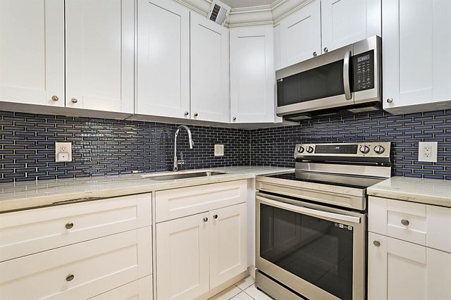 1023 Ellesmere B, Deerfield Beach, FL 33442