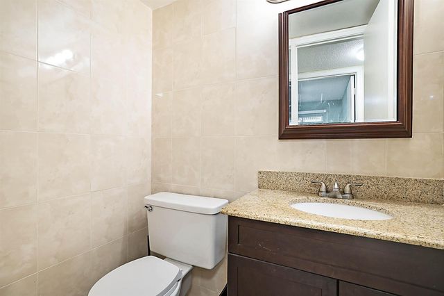 1023 Ellesmere B, Deerfield Beach, FL 33442