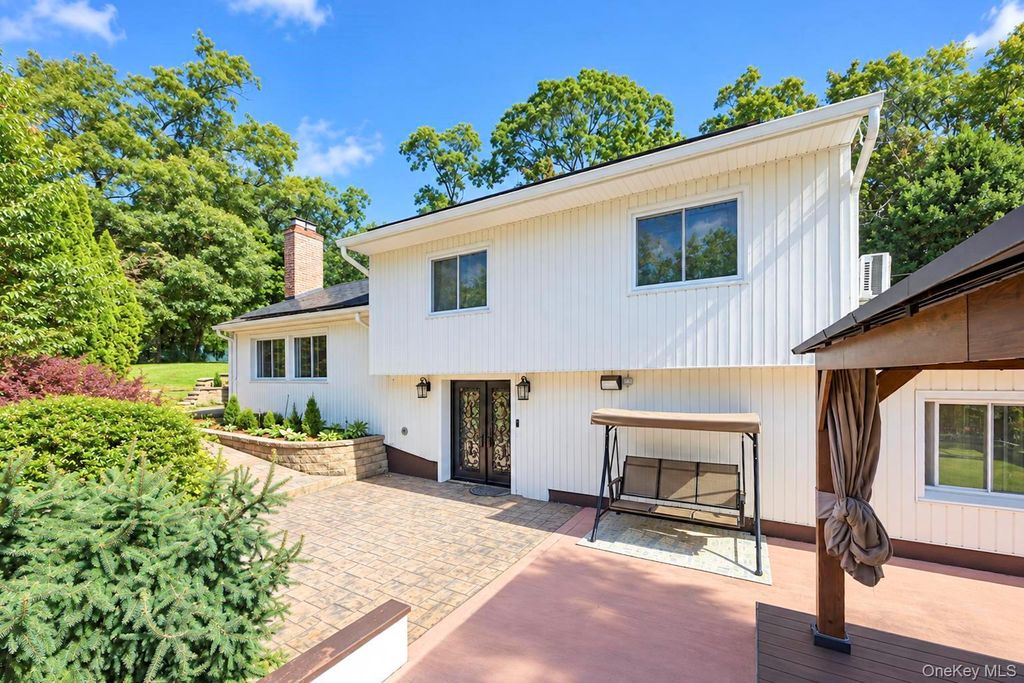 29 Hillside Lane, Syosset, NY 11791 — photo 3