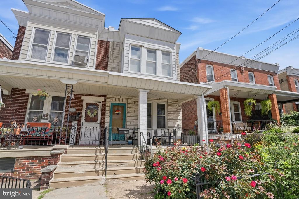 Image 1 of property listing at 3819 MANAYUNK AVE, Philadelphia, PA 19128