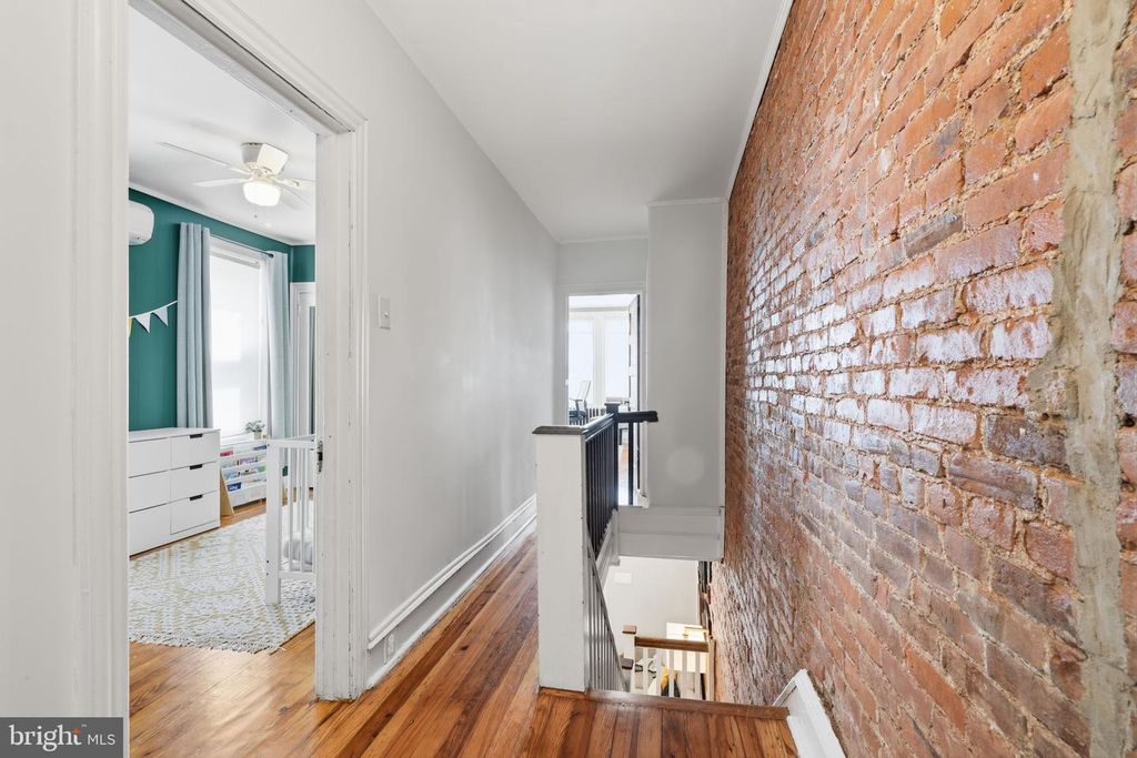 Image 18 of property listing at 3819 MANAYUNK AVE, Philadelphia, PA 19128
