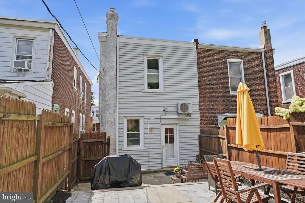 Image 28 of property listing at 3819 MANAYUNK AVE, Philadelphia, PA 19128