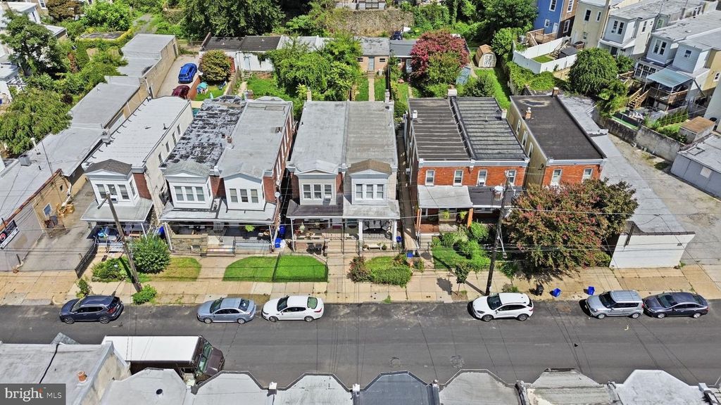 Image 30 of property listing at 3819 MANAYUNK AVE, Philadelphia, PA 19128