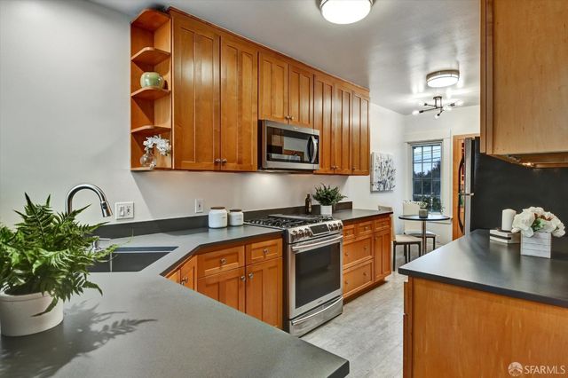 2306 25th Avenue, San Francisco, CA 94116