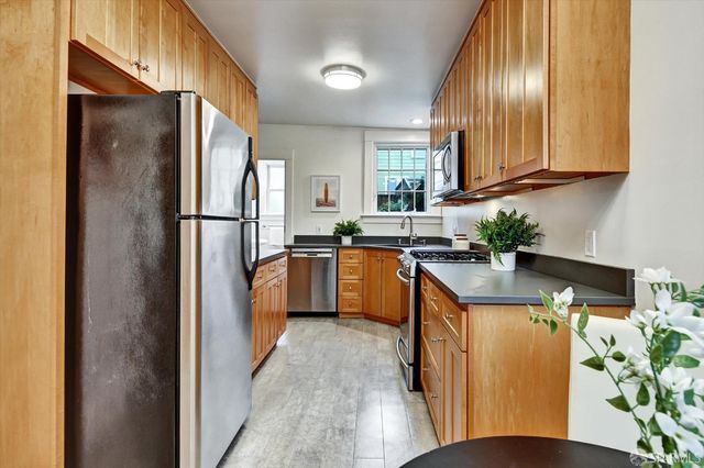 2306 25th Avenue, San Francisco, CA 94116