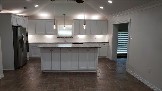 213 Cortez Drive, Nocona, TX 76255