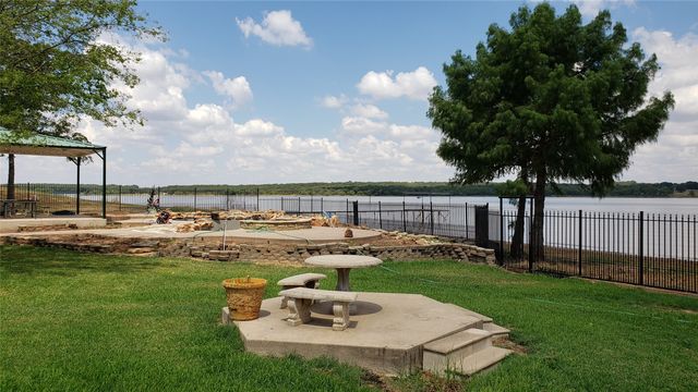 213 Cortez Drive, Nocona, TX 76255