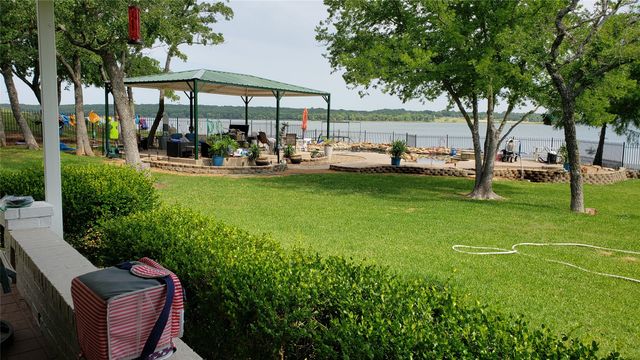 213 Cortez Drive, Nocona, TX 76255