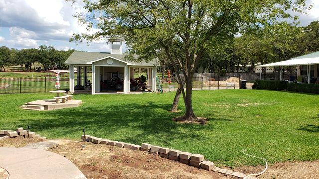213 Cortez Drive, Nocona, TX 76255