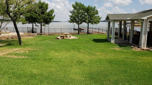 213 Cortez Drive, Nocona, TX 76255
