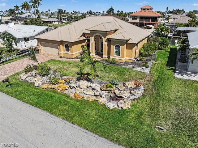 3656 Emerald AVE, St James City, FL 33956