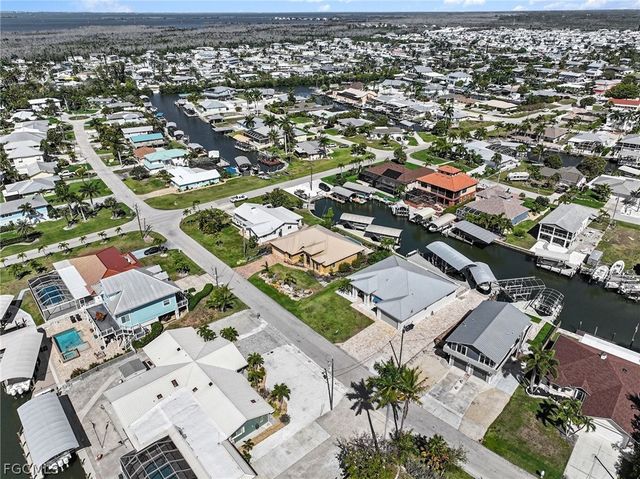 3656 Emerald AVE, St James City, FL 33956