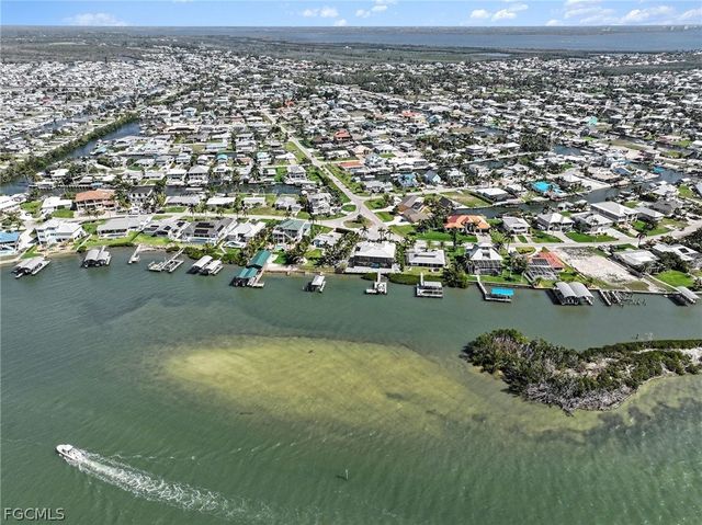 3656 Emerald AVE, St James City, FL 33956