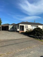 1615 Henry Lane, Mckinleyville, CA 95519