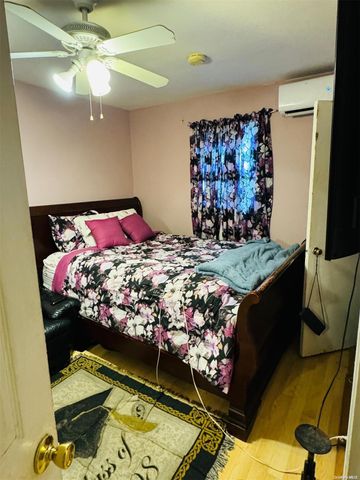 14 Bedell Street, Lindenhurst, NY 11757