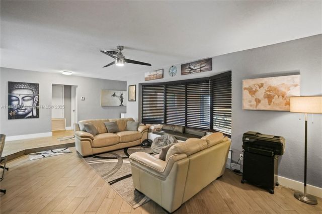 4301 NW 45th Ave, Lauderdale Lakes, FL 33319