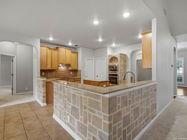 9406 Potters Point, Helotes, TX 78023